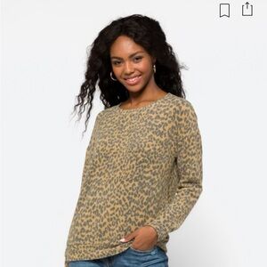 NINE BRITTON
Dalia Brushed Knit Sweatshirt
